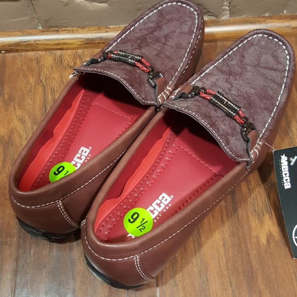 Nwt, Mecca Loafers, size 9.5, color wine. - Picture 5 of 6